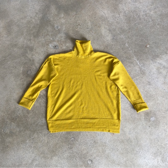 Women’s J.Crew Turtleneck - Picture 1 of 4